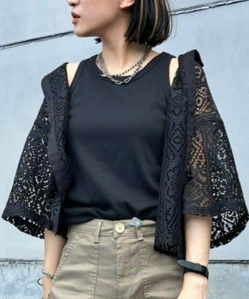 HONEYSUCKLE ROSE(ハニーサックルローズ)の「【HONEYSUCKLE ROSE】レース半袖シャツ(シャツ/ブラウス・レディース・ブラック/オフホワイト・M/L/XL)」の2枚目の写真