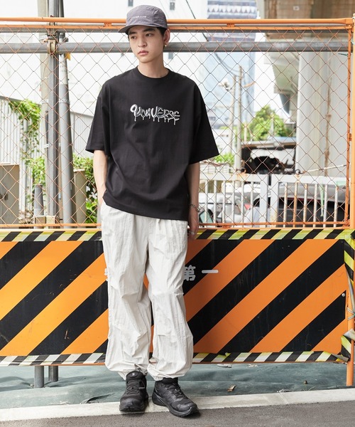 WEGO(ウィゴー)の「WEGO/メタリックロゴT(Tシャツ/カットソー・メンズ・ホワイト/ブラック・MEDIUM/LARGE)」の13枚目の写真