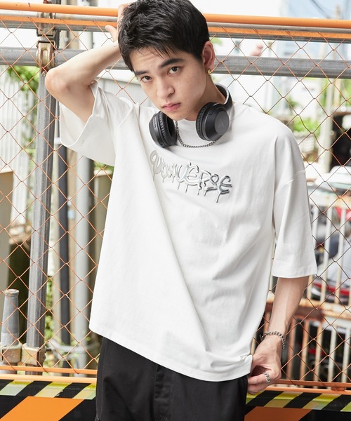 WEGO(ウィゴー)の「WEGO/メタリックロゴT(Tシャツ/カットソー・メンズ・ホワイト/ブラック・MEDIUM/LARGE)」の15枚目の写真