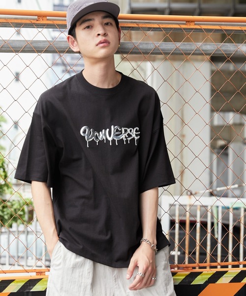 WEGO(ウィゴー)の「WEGO/メタリックロゴT(Tシャツ/カットソー・メンズ・ホワイト/ブラック・MEDIUM/LARGE)」の5枚目の写真