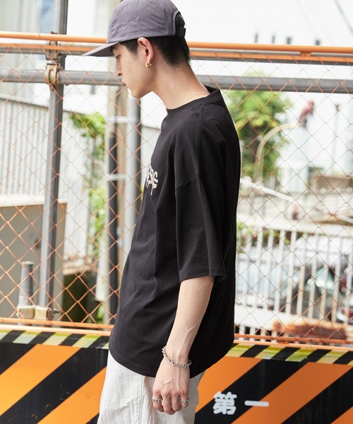 WEGO(ウィゴー)の「WEGO/メタリックロゴT(Tシャツ/カットソー・メンズ・ホワイト/ブラック・MEDIUM/LARGE)」の8枚目の写真