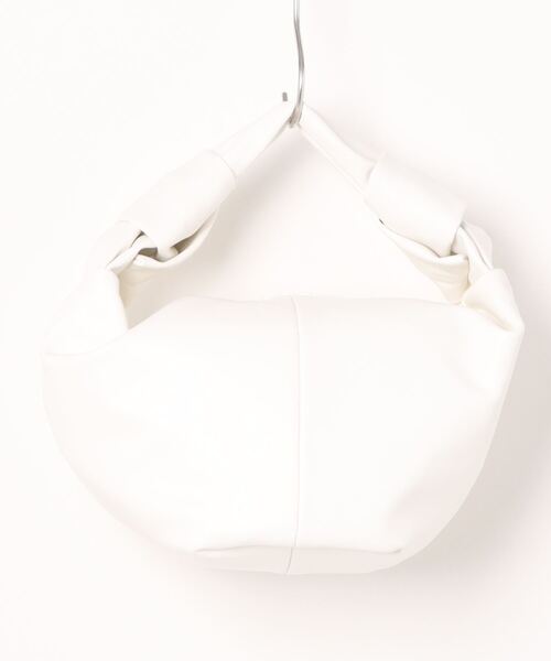 Uenui(ウニュイ)の「【ZOZO限定】ミニ ハンドバッグ 手持ち 小ぶり ベーシック(ハンドバッグ・レディース・ブラウン/ホワイト/ブラック/ベージュ・FREE)」の10枚目の写真