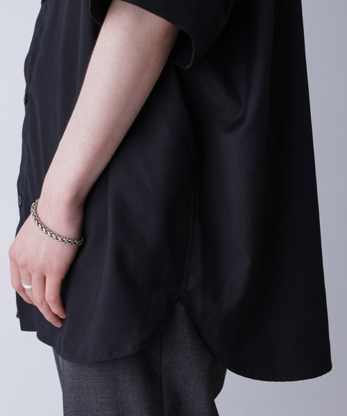 NANO universe(ナノユニバース)の「バイカラードレープシャツ 半袖(シャツ/ブラウス・メンズ・ブラック/ホワイト・M/L)」の4枚目の写真