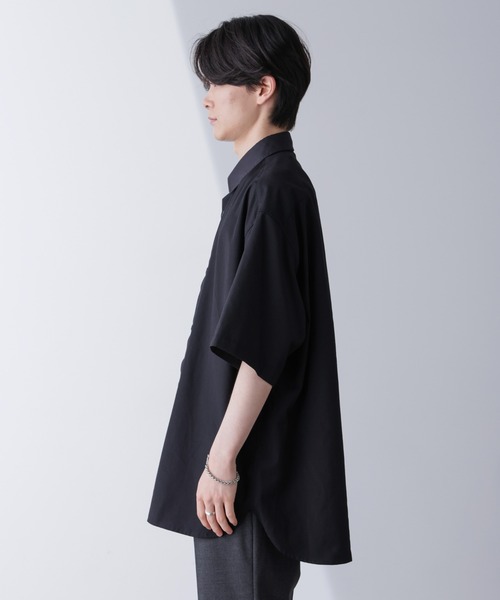 NANO universe(ナノユニバース)の「バイカラードレープシャツ 半袖(シャツ/ブラウス・メンズ・ブラック/ホワイト・M/L)」の8枚目の写真