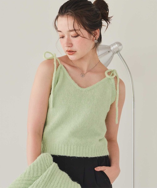 titivate（ティティベイト）の「リボンデザインニットキャミソール（キャミソール・レディース・ブラック/ブルー/ブラウン/ライトグリーン/ライトグレー/レッド・FREE）」の4枚目の写真
