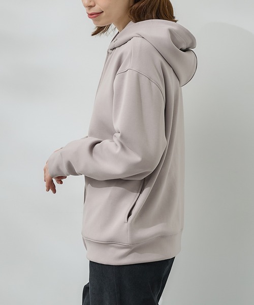 Honeys(ハニーズ)の「【WEB限定】大人のゆるジップパーカー(パーカー・レディース・ネイビー/モカ/ホワイト/ピンク/ブラック/カーキ/グレー/グレイッシュベージュ/ライトブルー・S/M/L/LL/3L)」の15枚目の写真