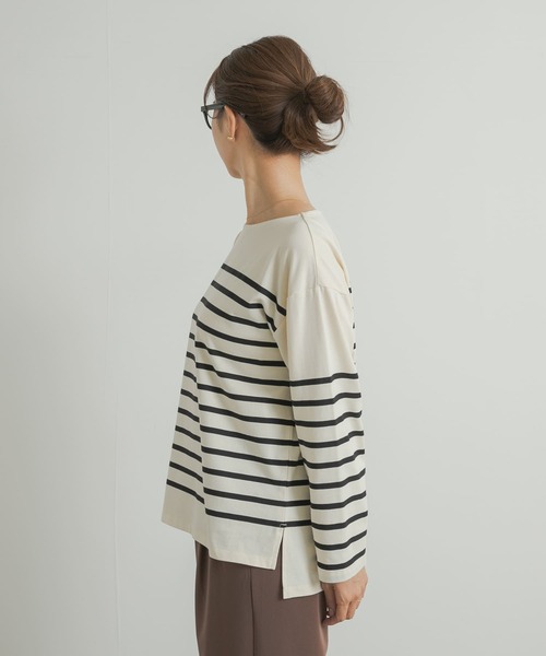 URBAN RESEARCH DOORS(アーバンリサーチドアーズ)の「パネルボーダーロングTシャツ(Tシャツ/カットソー・レディース・ネイビー/アイボリー/オフホワイト・MEDIUM)」の15枚目の写真