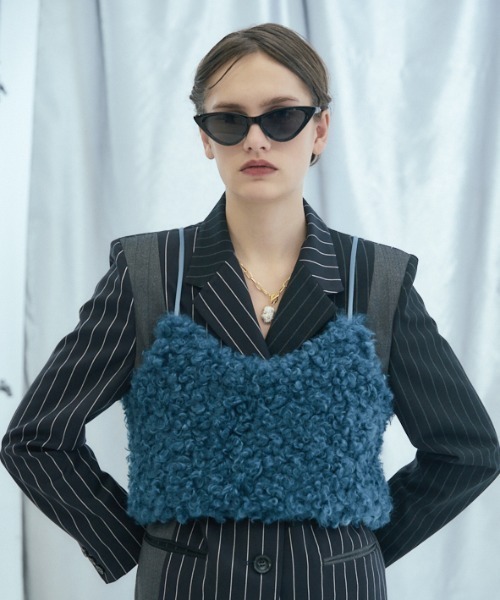 Muel Chic（ミュエルシック）の「Fur bustier CS　ファービスチェカットソー（キャミソール・レディース・ブラック/ベージュ/モカ/ブルー・FREE）」の4枚目の写真
