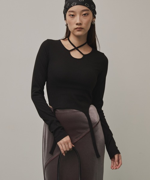 Solace(ソレイス)の「クロスデザインリブトップス(Tシャツ/カットソー・レディース・ブラック/グレー・FREE)」の1枚目の写真