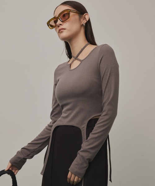 Solace(ソレイス)の「クロスデザインリブトップス(Tシャツ/カットソー・レディース・ブラック/グレー・FREE)」の3枚目の写真