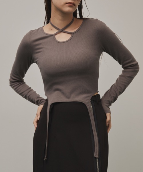 Solace(ソレイス)の「クロスデザインリブトップス(Tシャツ/カットソー・レディース・ブラック/グレー・FREE)」の5枚目の写真