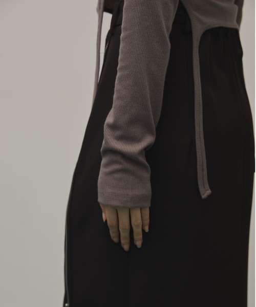 Solace(ソレイス)の「クロスデザインリブトップス(Tシャツ/カットソー・レディース・ブラック/グレー・FREE)」の8枚目の写真