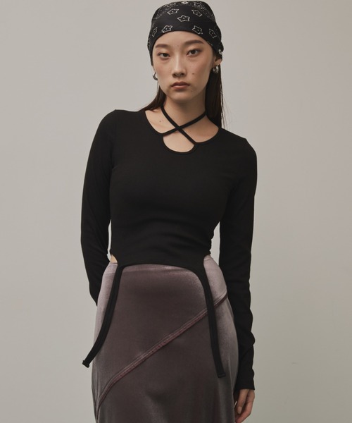 Solace(ソレイス)の「クロスデザインリブトップス(Tシャツ/カットソー・レディース・ブラック/グレー・FREE)」の15枚目の写真