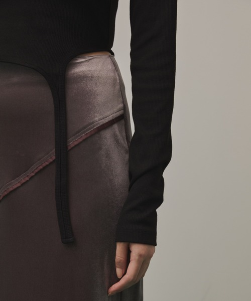 Solace(ソレイス)の「クロスデザインリブトップス(Tシャツ/カットソー・レディース・ブラック/グレー・FREE)」の13枚目の写真