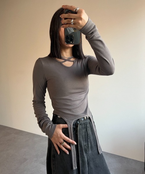 Solace(ソレイス)の「クロスデザインリブトップス(Tシャツ/カットソー・レディース・ブラック/グレー・FREE)」の21枚目の写真