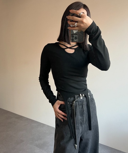 Solace(ソレイス)の「クロスデザインリブトップス(Tシャツ/カットソー・レディース・ブラック/グレー・FREE)」の22枚目の写真