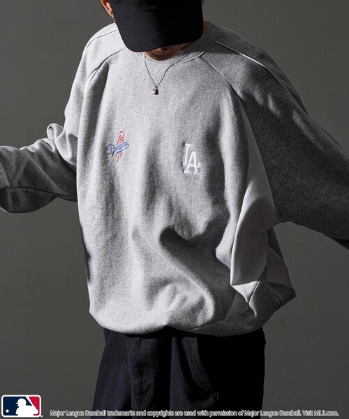 【セール】MLB/メジャーリーグベースボール 別注 MLB パイピングラグランスウェット/裏起毛【限定展開】（スウェット）｜MLB（メジャーリーグベースボール）