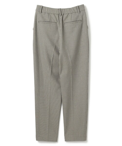 UNFILO（アンフィーロ）の「beauty warm テーパードパンツ（その他パンツ・レディース・グレー系4/アイボリー系/ネイビー系/黄土色系/ブラック系/サックスブルー系/ライトグレー系/黄土色系3・XX-SMALL/X-SMALL/SMALL/MEDIUM/LARGE/SS/ST/MS/MT/LS/L/LT）」の19枚目の写真