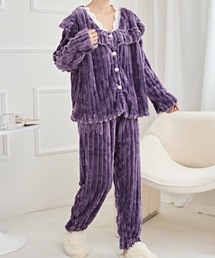 Lace Ladies([XfB[X)̃p[{^ XNGA t  tl [EGA([EFA/pW})