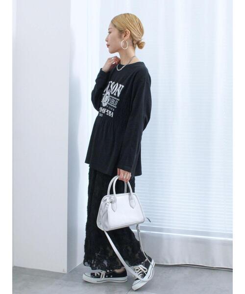 Samansa Mos2 blue(サマンサモスモスブルー)の「ロゴプリントシャーリングロンT(Tシャツ/カットソー・レディース・ブラック/ライトベージュ/ブルー・F)」の10枚目の写真