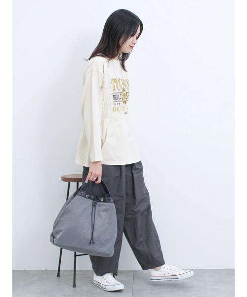Samansa Mos2 blue(サマンサモスモスブルー)の「ロゴプリントシャーリングロンT(Tシャツ/カットソー・レディース・ブラック/ライトベージュ/ブルー・F)」の16枚目の写真