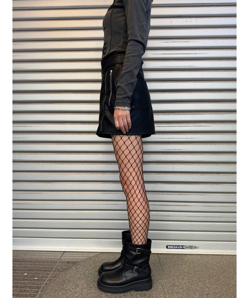 EGOIST（エゴイスト）の「ベルト付フェイクレザータイトミニスカート（スカート・レディース・ブラック・S/M）」の5枚目の写真