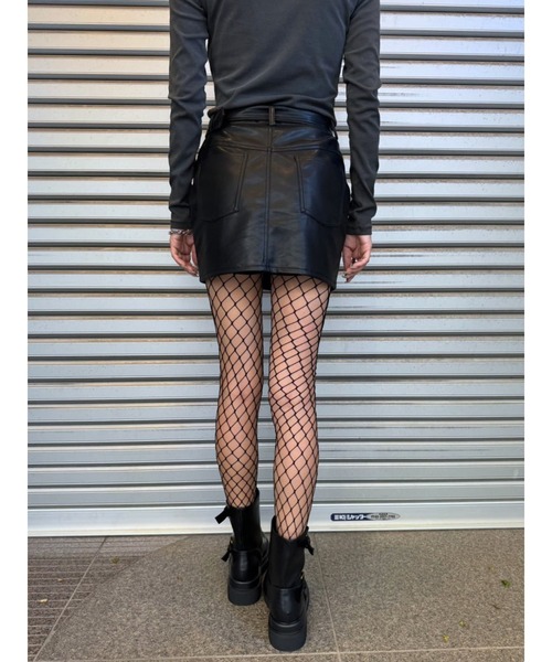 EGOIST（エゴイスト）の「ベルト付フェイクレザータイトミニスカート（スカート・レディース・ブラック・S/M）」の11枚目の写真