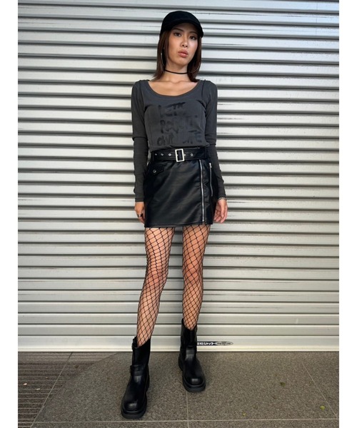 EGOIST（エゴイスト）の「ベルト付フェイクレザータイトミニスカート（スカート・レディース・ブラック・S/M）」の17枚目の写真
