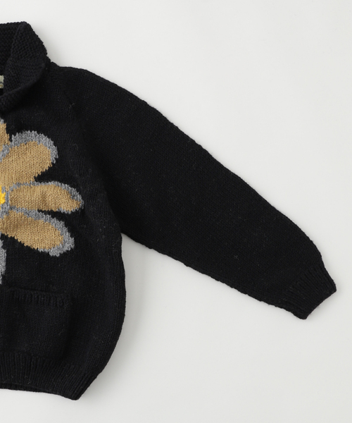MacMahon Knitting Mills(マクマホン ニッティング ミルズ)の「【MacMahon Knitting Mills 】 +【Niche.】 Cowichan-Flowers(ニット/セーター・メンズ・ブラック・FREE)」の4枚目の写真