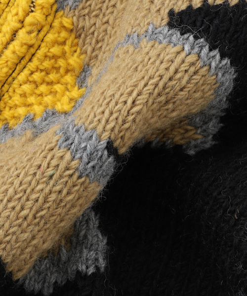 MacMahon Knitting Mills(マクマホン ニッティング ミルズ)の「【MacMahon Knitting Mills 】 +【Niche.】 Cowichan-Flowers(ニット/セーター・メンズ・ブラック・FREE)」の8枚目の写真