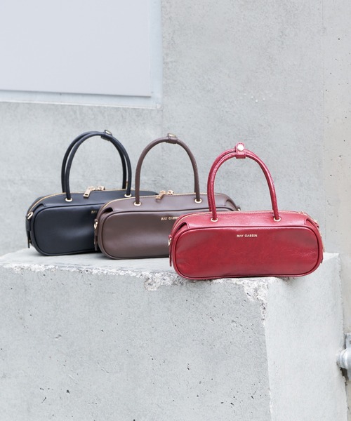 RAY CASSIN(レイカズン)の「【500mlのペットボトルも入る】ヨコナガボストンバック(ボストンバッグ・レディース・ブラウン/レッド/ブラック・FREE)」の4枚目の写真