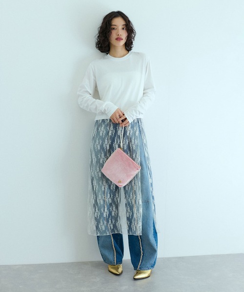 ADAM ET ROPE'（アダムエロペ）の「【サステナブル】ロゴモチーフミニポーチ（ポーチ・レディース・ダークブラウン/イエロー/ベージュ/ライトグレー/ピンク・FREE）」の6枚目の写真