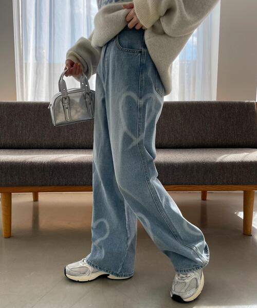 WEGO（ウィゴー）の「WEGO/【25年春夏新作】スプレーペイントストレートデニムパンツ（デニムパンツ・レディース・ブラック系その他/ライトインディゴブルー・MEDIUM/SMALL）」の16枚目の写真