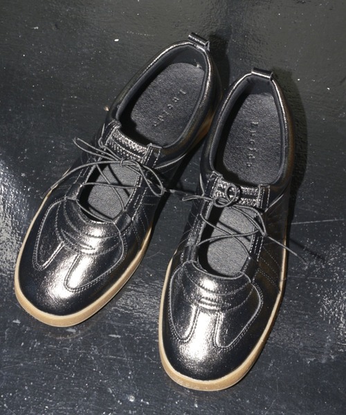 Lucida（ルシーダ）の「Titawin/バレエコアローヒールスニーカー