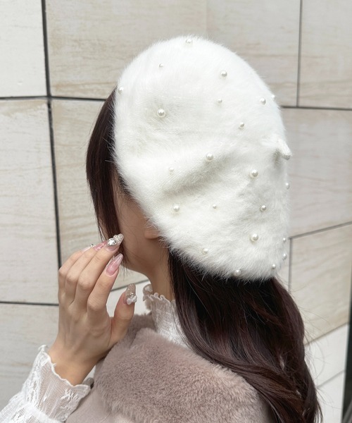 apres jour（アプレジュール）の「【apres jour×ARIAZ】フェイクパールベレー帽（ハンチング/ベレー帽・レディース・ボルドー/ホワイト/ブラック・FREE）」の2枚目の写真