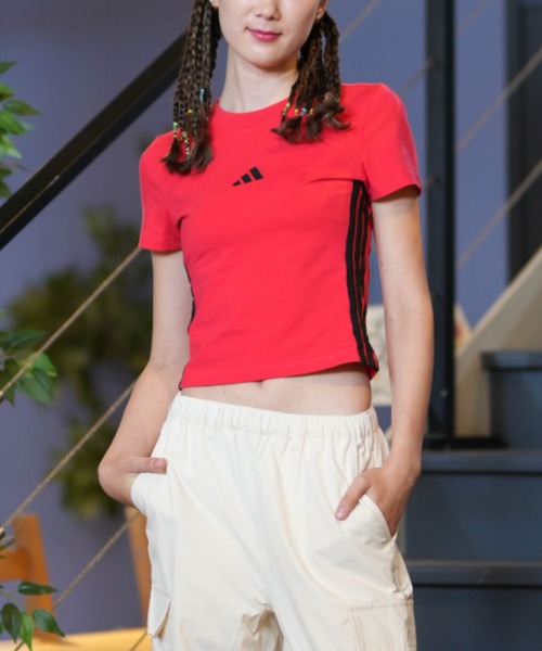alo ミニTシャツ Alosoft Crop Finesse Short Sleeve - Black | ALO