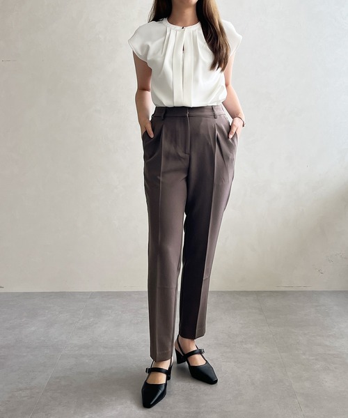 MISCH MASCH(ミッシュマッシュ)の「新色追加 一部店舗限定 2025新作 タックテーパードパンツ(その他パンツ・レディース・ベージュ/ピンク/ブラック/ブラウン・M/S/L)」の16枚目の写真