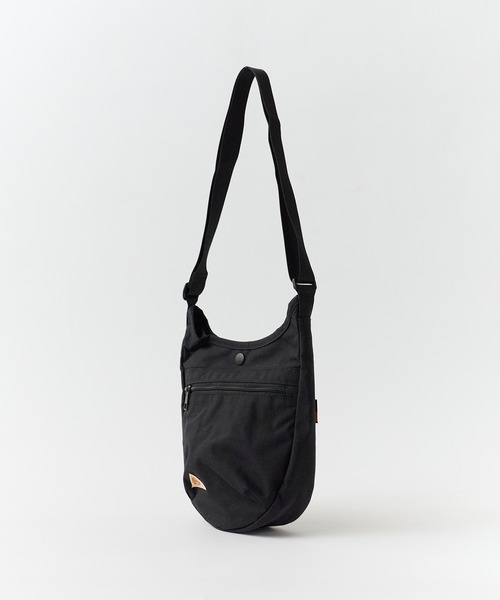 KELTY（ケルティ）の「KELTY/ケルティ MINI CURVE SHOULDER ロゴライン ショルダーバック サイズ調節可能 ワンポイント 2026年春夏（ショルダーバッグ・メンズ・タン/ブルー/グレー/ネイビー/ホワイト/ブラック/モカ/セージグリーン/ブラック系その他/グレー系その他/ブラウン系その他/ゴールド系その他/マスタード/オリーブ・FREE）」の15枚目の写真