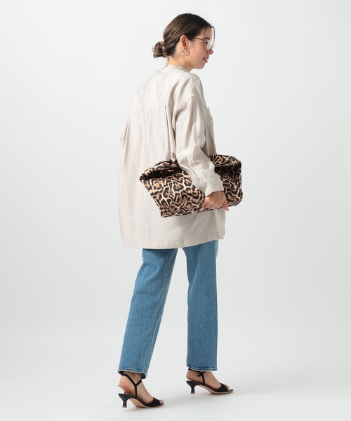 BAYFLOW（ベイフロー）の「[サイドスリット入り]シアーロングシャツ（シャツ/ブラウス・レディース・グレイッシュベージュ/ライトイエロー/チャコール・FREE）」の5枚目の写真