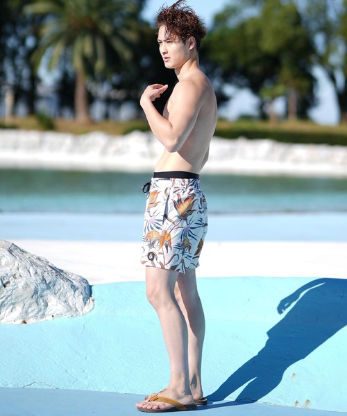 VOLCOM（ボルコム）の「VOLCOM/ボルコム 水陸両用/ユーティリティー/水着 ショーツ A2512506（水着・メンズ・ブラック/ホワイト・S/M/L/XL）」の8枚目の写真