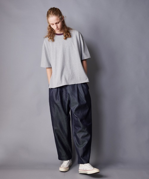 rehacer（レアセル）の「rehacer : Double Tuck Easy Denim Pants /ダブルタック イージー デニムパンツ（デニムパンツ・メンズ・インディゴブルー・SMALL/MEDIUM/LARGE）」の2枚目の写真