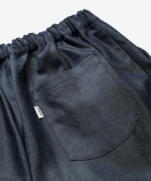 rehacer（レアセル）の「rehacer : Double Tuck Easy Denim Pants /ダブルタック イージー デニムパンツ（デニムパンツ・メンズ・インディゴブルー・SMALL/MEDIUM/LARGE）」の21枚目の写真
