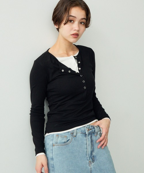 Clum（クルム）の「レイヤードボタントップス（Tシャツ/カットソー・レディース・グレー/ブラック・SMALL/MEDIUM）」の4枚目の写真