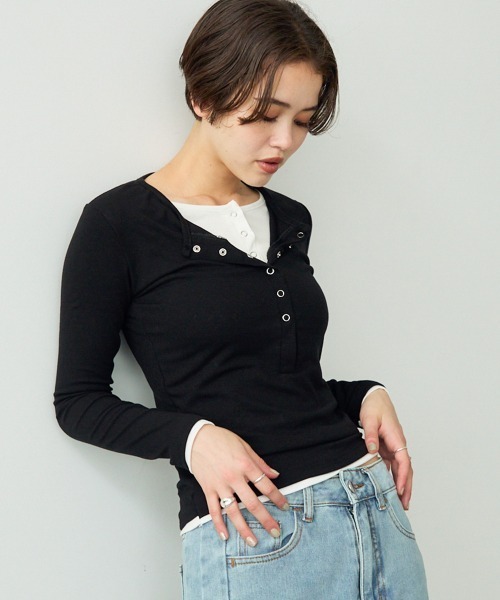 Clum（クルム）の「レイヤードボタントップス（Tシャツ/カットソー・レディース・グレー/ブラック・SMALL/MEDIUM）」の6枚目の写真