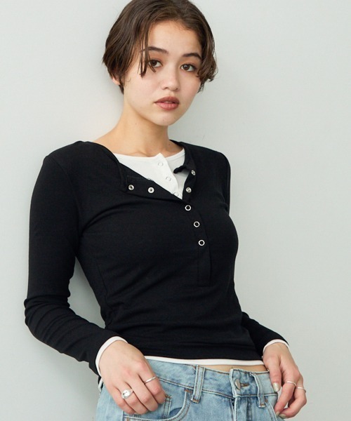 Clum（クルム）の「レイヤードボタントップス（Tシャツ/カットソー・レディース・グレー/ブラック・SMALL/MEDIUM）」の7枚目の写真
