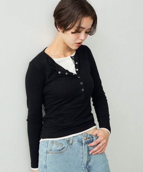 Clum（クルム）の「レイヤードボタントップス（Tシャツ/カットソー・レディース・グレー/ブラック・SMALL/MEDIUM）」の8枚目の写真