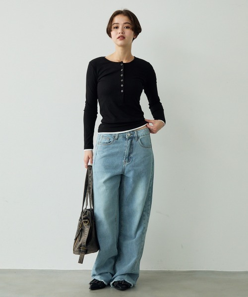 Clum（クルム）の「レイヤードボタントップス（Tシャツ/カットソー・レディース・グレー/ブラック・SMALL/MEDIUM）」の19枚目の写真