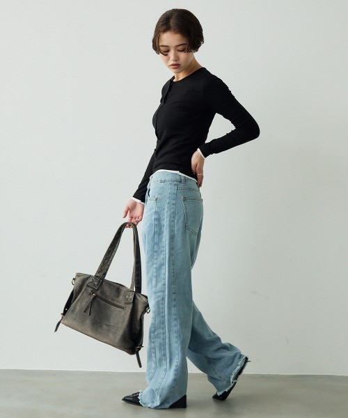 Clum（クルム）の「レイヤードボタントップス（Tシャツ/カットソー・レディース・グレー/ブラック・SMALL/MEDIUM）」の21枚目の写真