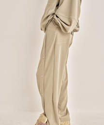 Nora Lily（ノラリリー）の「【Nora Lily】Emboss Side Slit Pants（スウェットパンツ）」