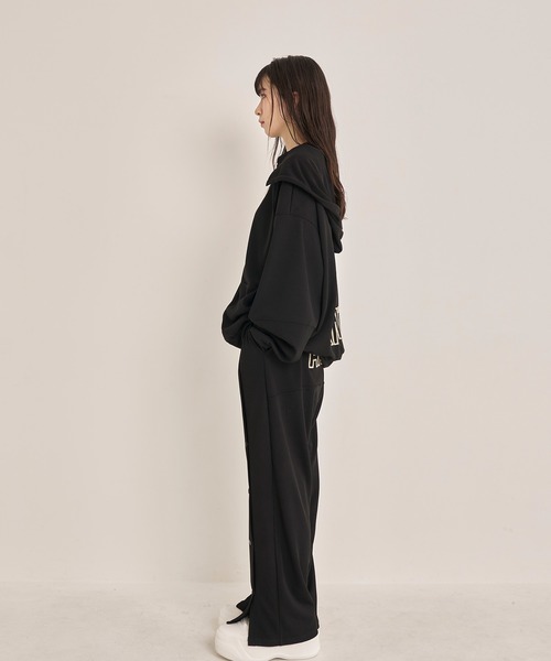 Nora Lily（ノラリリー）の「【Nora Lily】Emboss Side Slit Pants（スウェットパンツ・メンズ・ブラック/カーキ/ブラウン・FREE）」の7枚目の写真